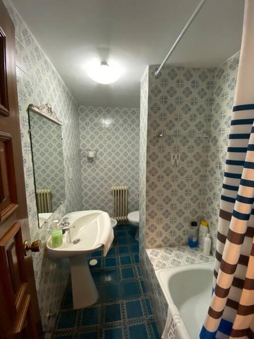 Piso En El Centro De Granada. Parking Opcional Apartment Екстериор снимка