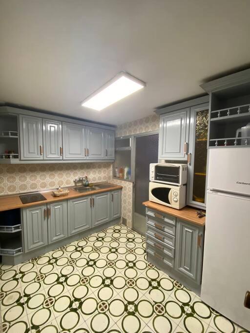 Piso En El Centro De Granada. Parking Opcional Apartment Екстериор снимка